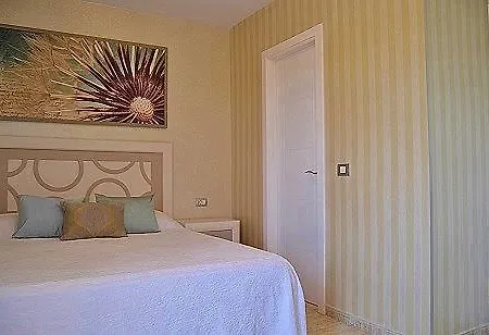 Spacious With 4 Bedrooms *