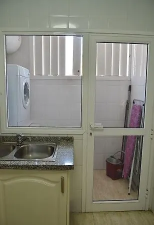 Apartment Spacious With 4 Bedrooms